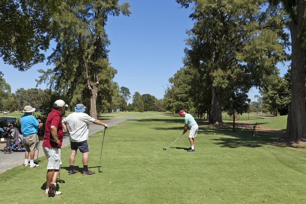 Howlong Golf Resort Bagian luar foto